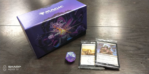 Throne of Eldraine Gift Bundle (No Booster Packs)